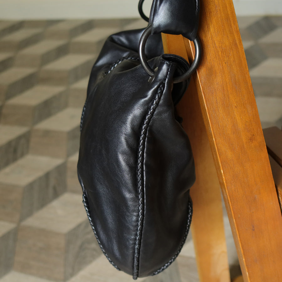 Bottega Veneta Vintage Black Lambskin Leather Ring Hobo One Shoulder Bag