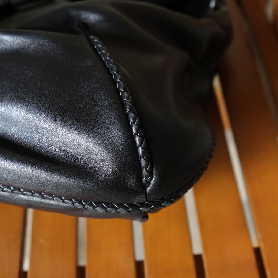 Bottega Veneta Vintage Black Lambskin Leather Ring Hobo One Shoulder Bag