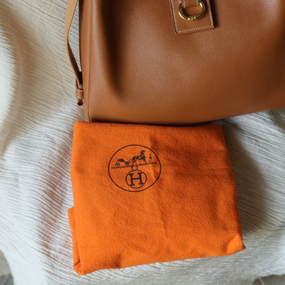Hermès Vintage '90s Caramel Brown Leather H gold ring Tsako Shoulder Bag