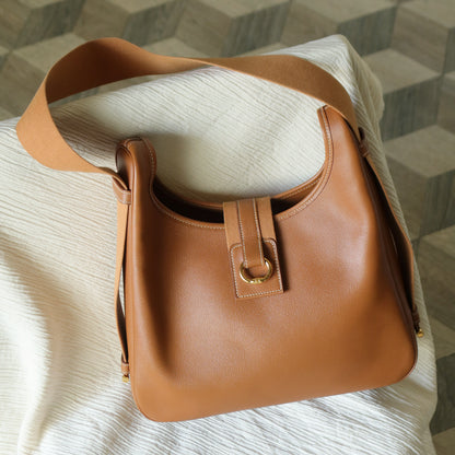 Hermès Vintage '90s Caramel Brown Leather H gold ring Tsako Shoulder Bag