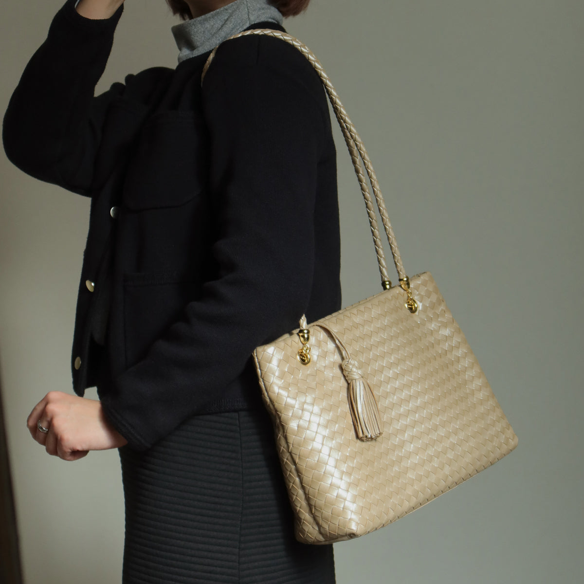 Rare Bottega Veneta Vintage Shimmer Ivory Pearl Intrecciato Braided Strap Shoulder Bag