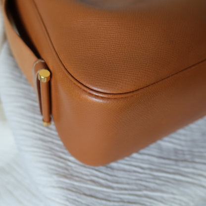 Hermès Vintage '90s Caramel Brown Leather H gold ring Tsako Shoulder Bag