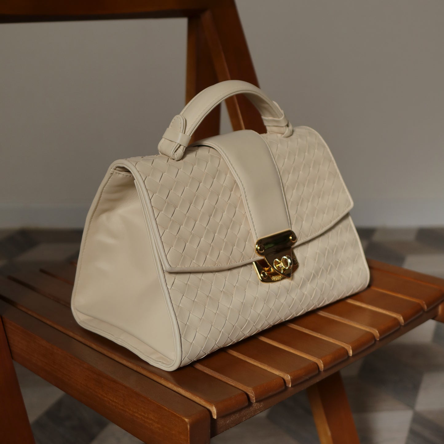 Rare Bottega Veneta Vintage Ivory Intrecciato Weave Leather Classic Bag