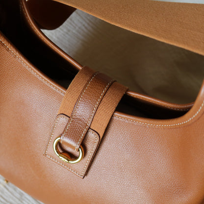 Hermès Vintage '90s Caramel Brown Leather H gold ring Tsako Shoulder Bag