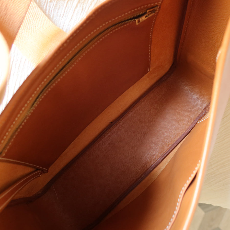 Hermès Vintage '90s Caramel Brown Leather H gold ring Tsako Shoulder Bag