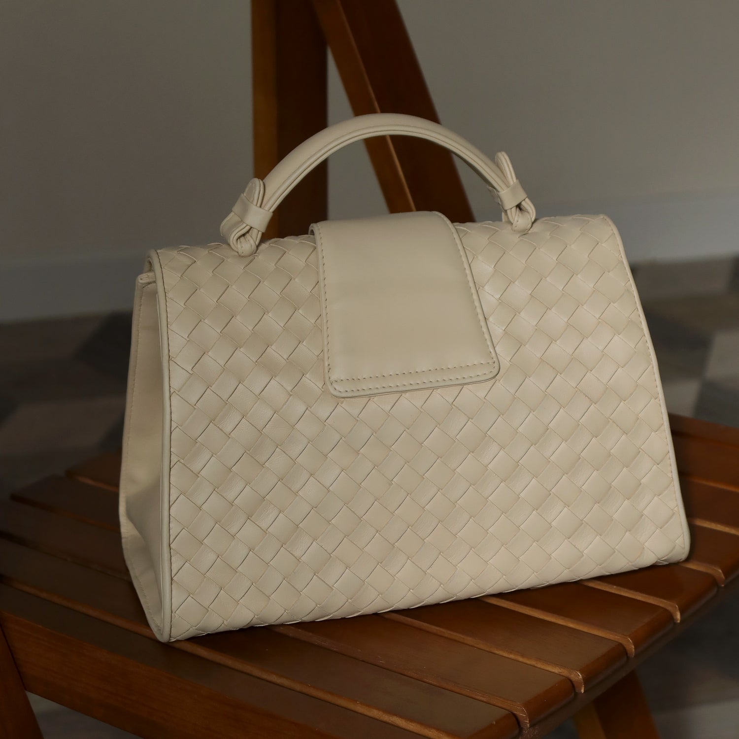 Rare Bottega Veneta Vintage Ivory Intrecciato Weave Leather Classic Bag