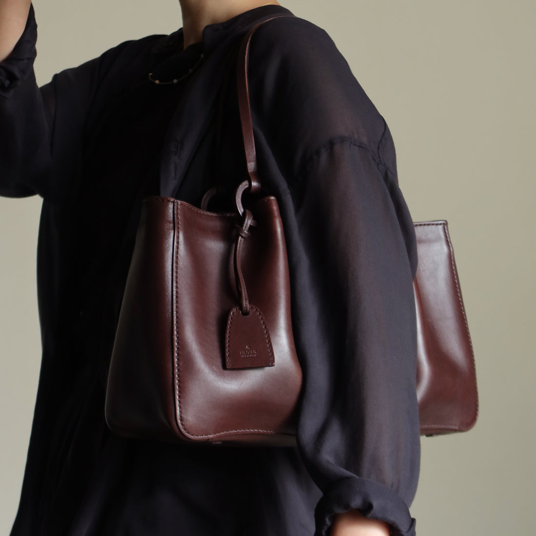 Gucci Vintage Dark Brown Leather Daily Tote Shoulder Bag