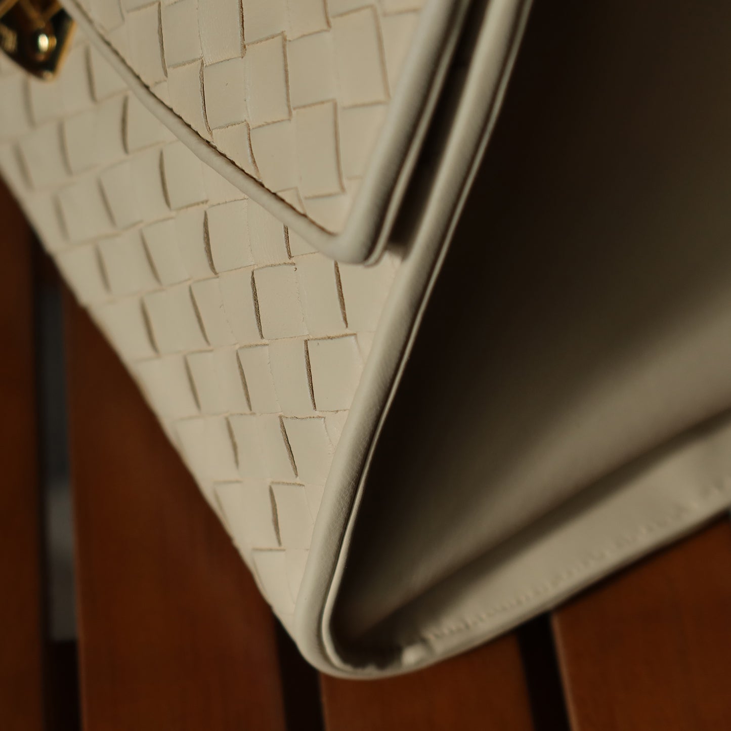 Rare Bottega Veneta Vintage Ivory Intrecciato Weave Leather Classic Bag