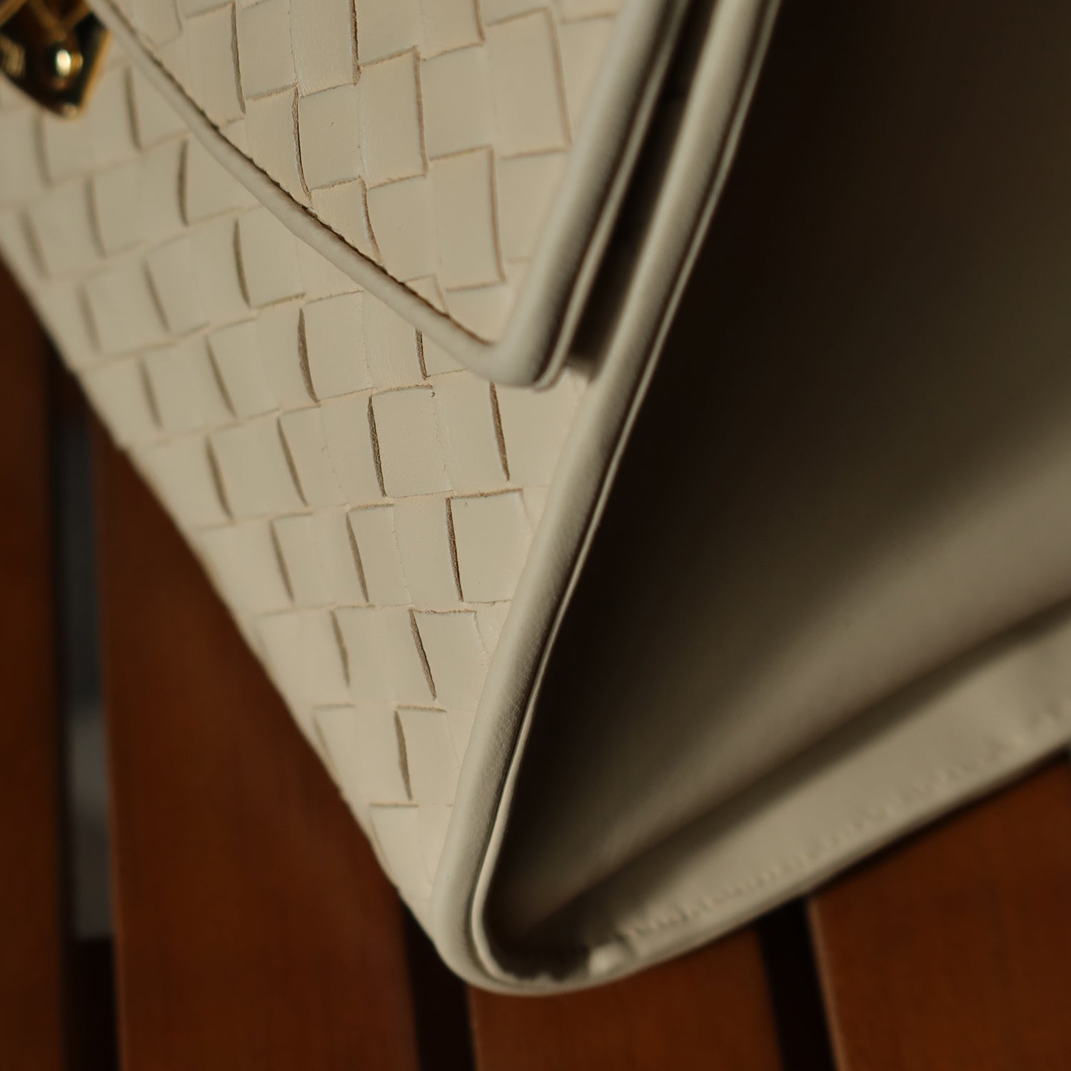 Rare Bottega Veneta Vintage Ivory Intrecciato Weave Leather Classic Bag