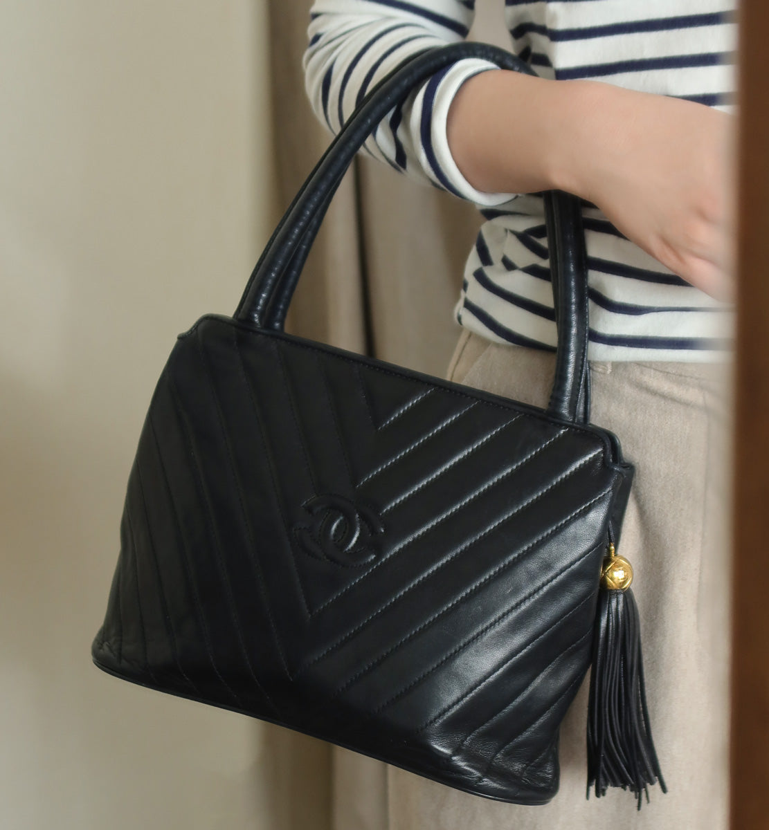 Vintage Chanel Black Lambskin V stitch Coco mark Top Handle Kelly Bag