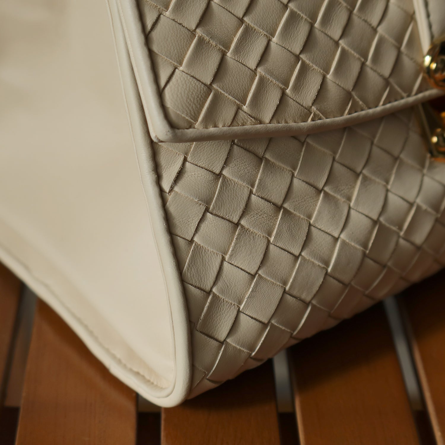 Rare Bottega Veneta Vintage Ivory Intrecciato Weave Leather Classic Bag