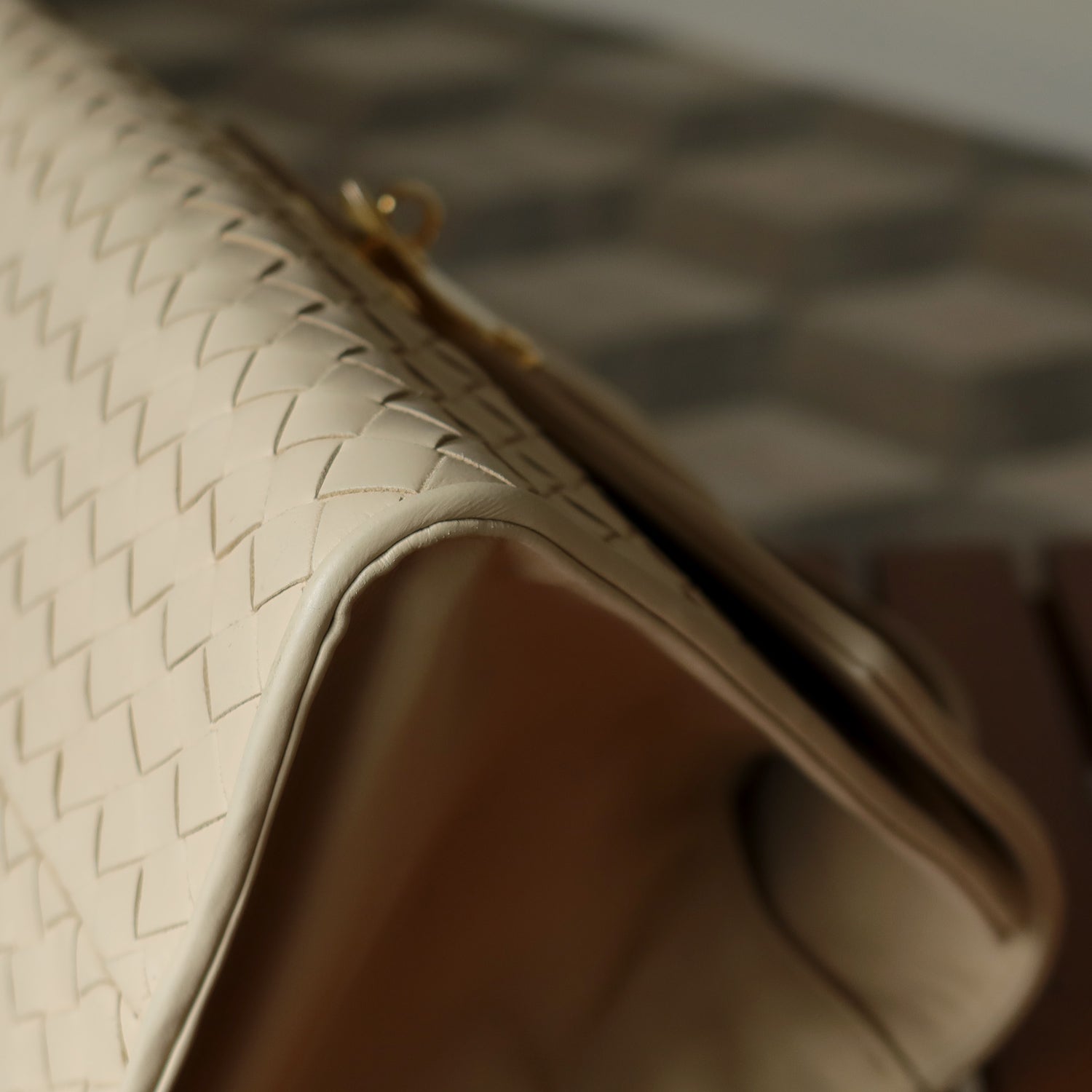 Rare Bottega Veneta Vintage Ivory Intrecciato Weave Leather Classic Bag