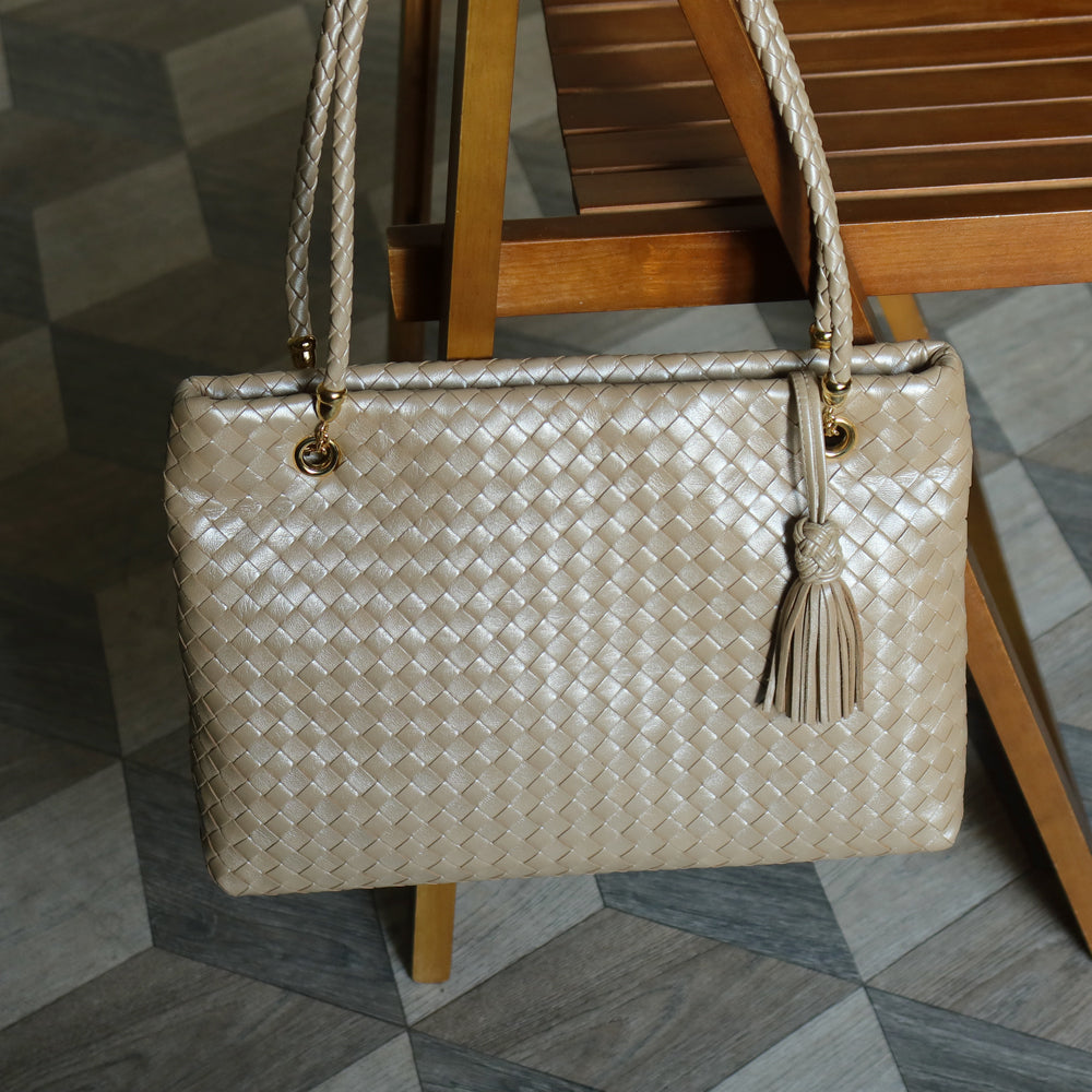 Rare Bottega Veneta Vintage Shimmer Ivory Pearl Intrecciato Braided Strap Shoulder Bag