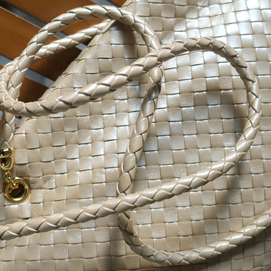 Rare Bottega Veneta Vintage Shimmer Ivory Pearl Intrecciato Braided Strap Shoulder Bag