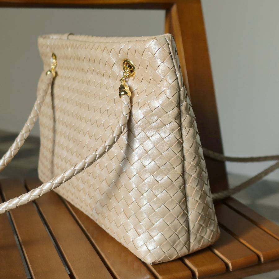 Rare Bottega Veneta Vintage Shimmer Ivory Pearl Intrecciato Braided Strap Shoulder Bag