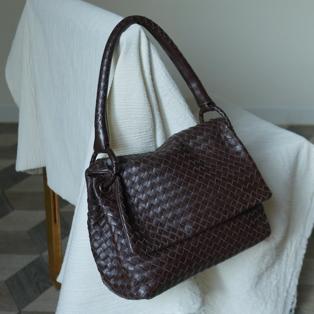 Bottega Veneta Vintage Dark Brown Intrecciato Ring Hobo Shoulder Flap Bag