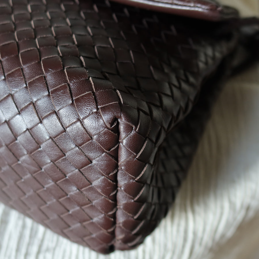 Bottega Veneta Vintage Dark Brown Intrecciato Ring Hobo Shoulder Flap Bag