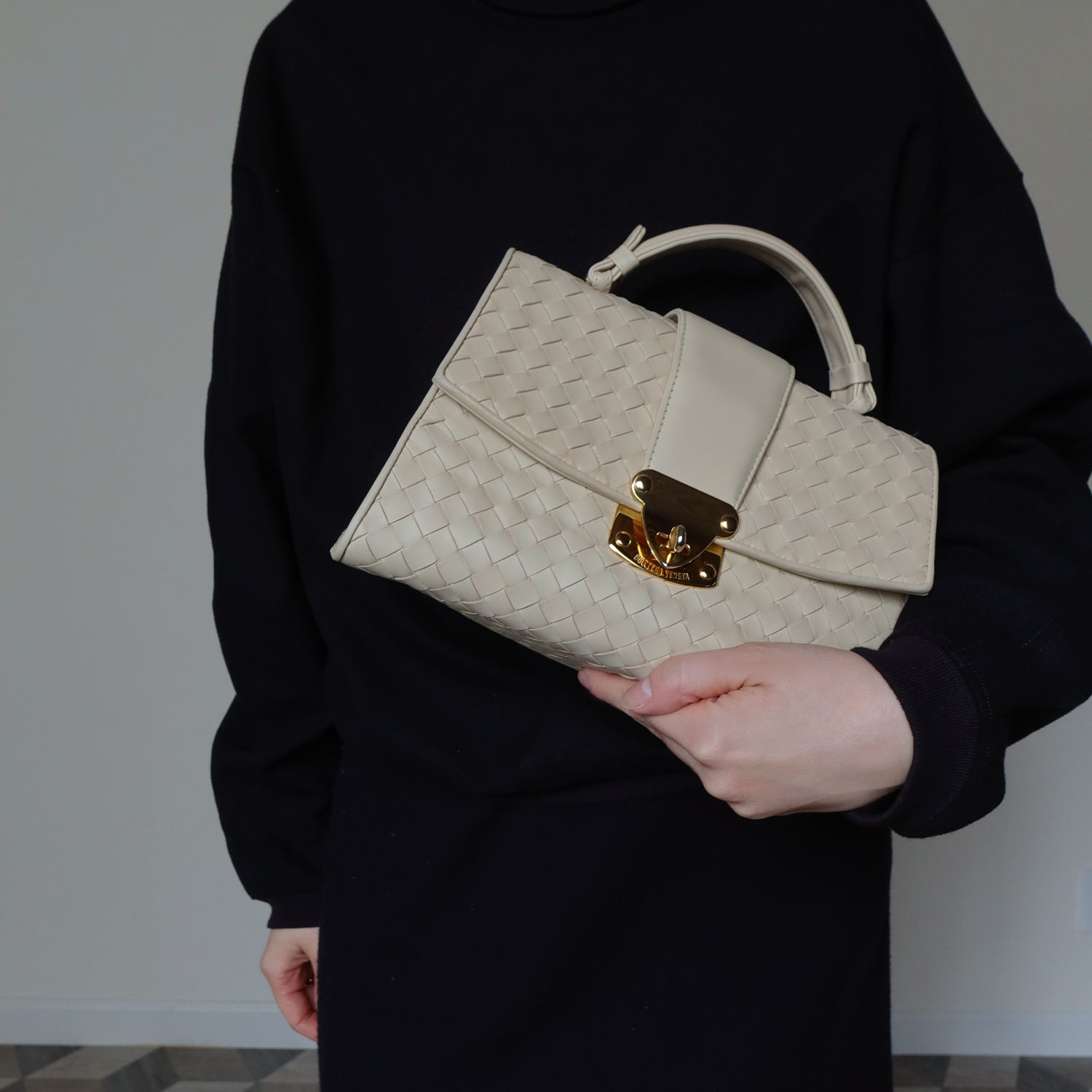 Rare Bottega Veneta Vintage Ivory Intrecciato Weave Leather Classic Bag