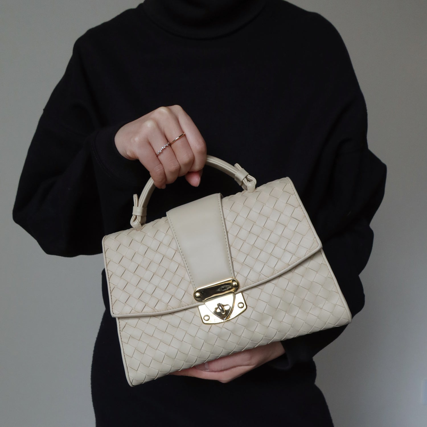 Rare Bottega Veneta Vintage Ivory Intrecciato Weave Leather Classic Bag