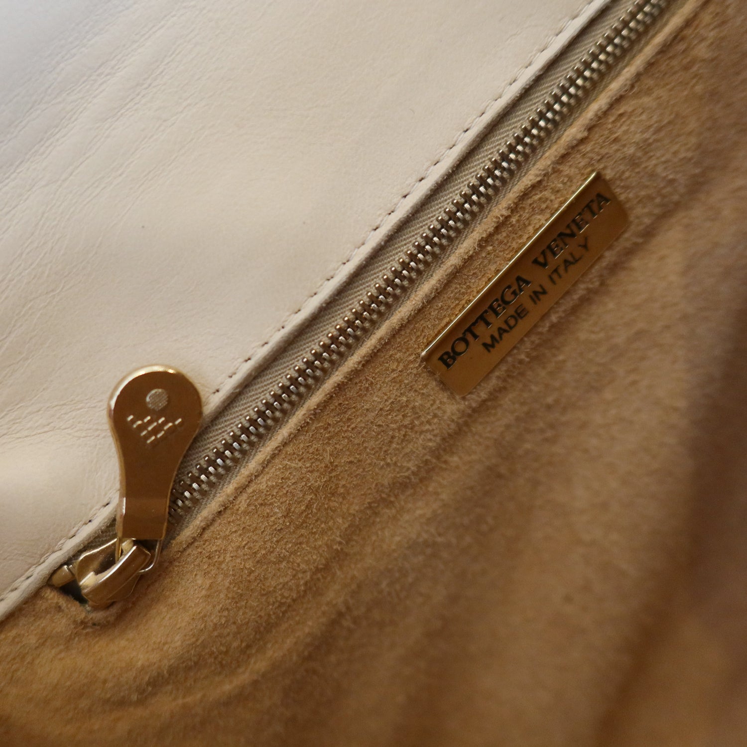 Rare Bottega Veneta Vintage Ivory Intrecciato Weave Leather Classic Bag