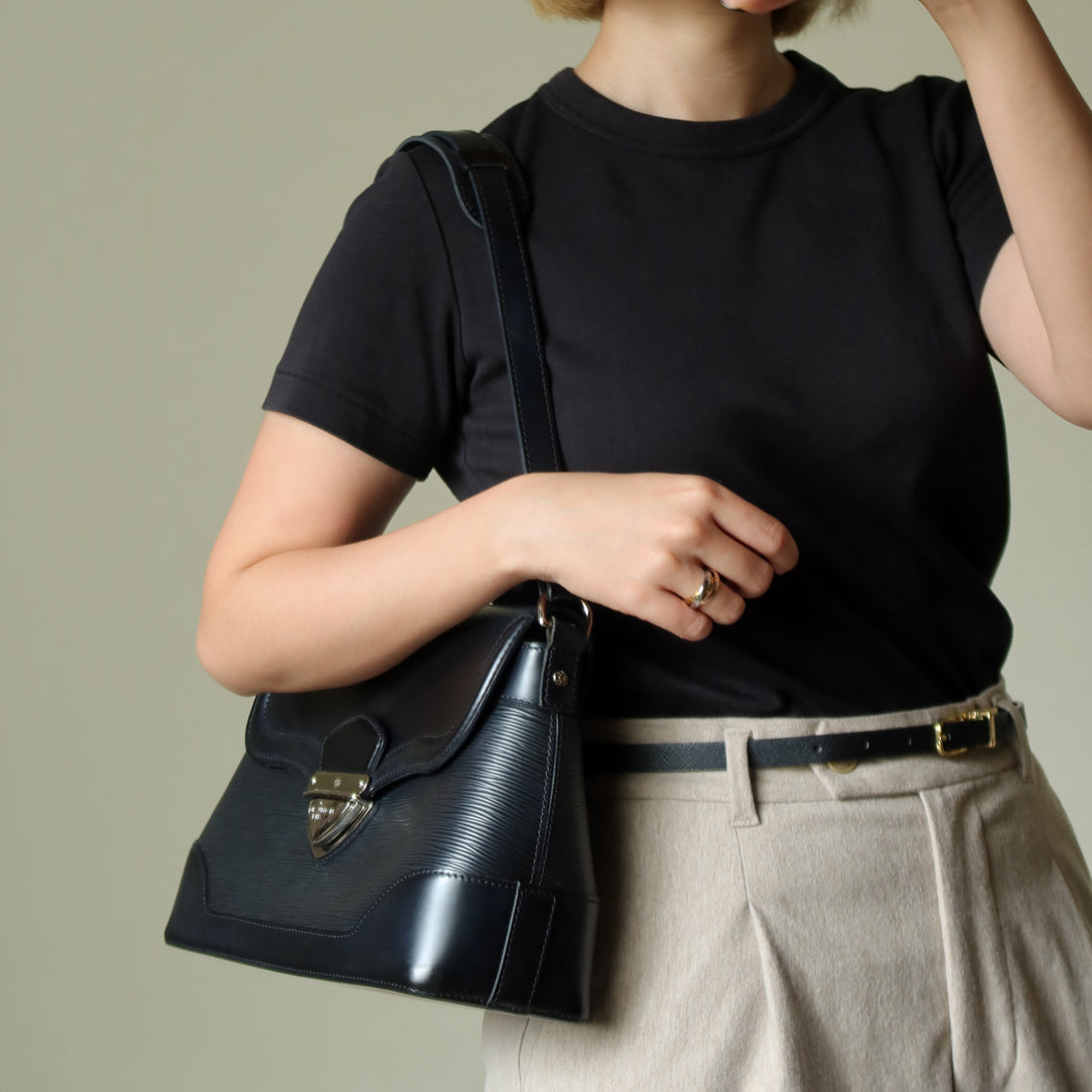 Louis Vuitton Vinage Black Epi Leather Beverly Trunk Shoulder Bag