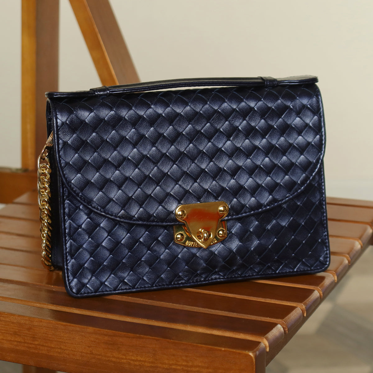 Rare Bottega Veneta Vintage Dark Navy Intrecciato Turn lock 2way Flap Bag