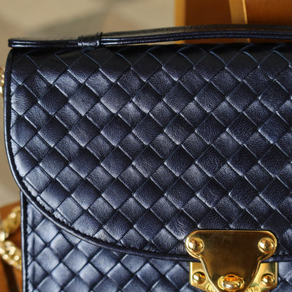 Rare Bottega Veneta Vintage Dark Navy Intrecciato Turn lock 2way Flap Bag