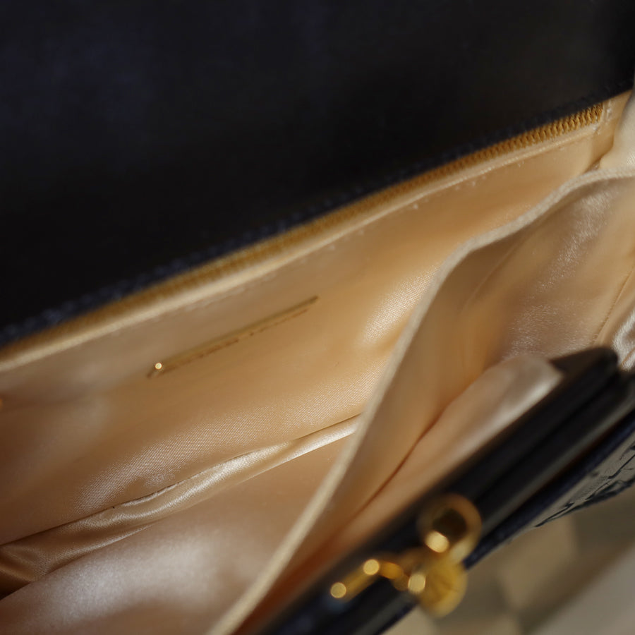 Rare Bottega Veneta Vintage Dark Navy Intrecciato Turn lock 2way Flap Bag