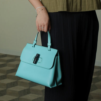 Rare Gucci Vintage Bamboo Turn lock Blue Leather Small 2way Daily Crossbody Bag 2