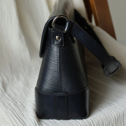 Louis Vuitton Vinage Black Epi Leather Beverly Trunk Shoulder Bag