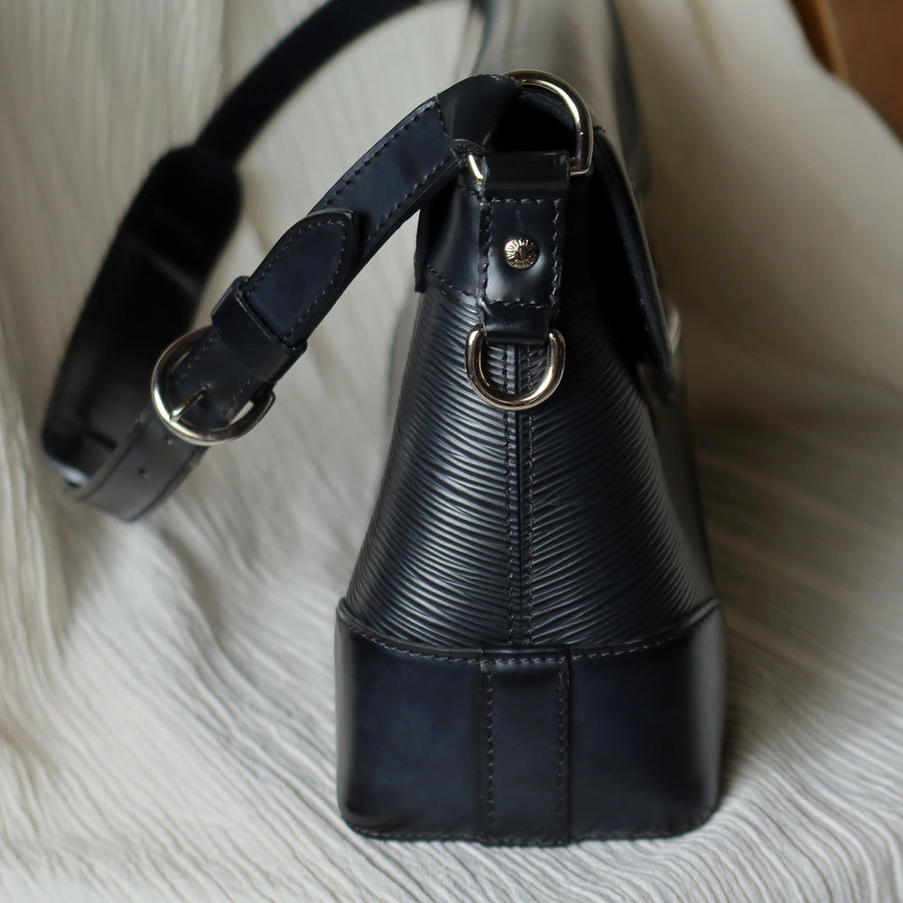 Louis Vuitton Vinage Black Epi Leather Beverly Trunk Shoulder Bag
