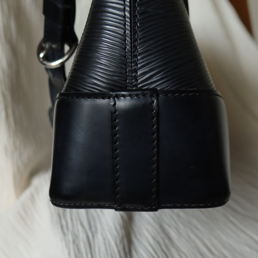 Louis Vuitton Vinage Black Epi Leather Beverly Trunk Shoulder Bag