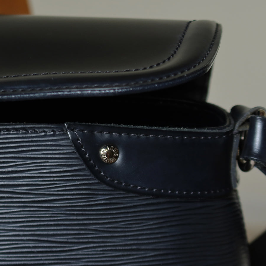 Louis Vuitton Vinage Black Epi Leather Beverly Trunk Shoulder Bag