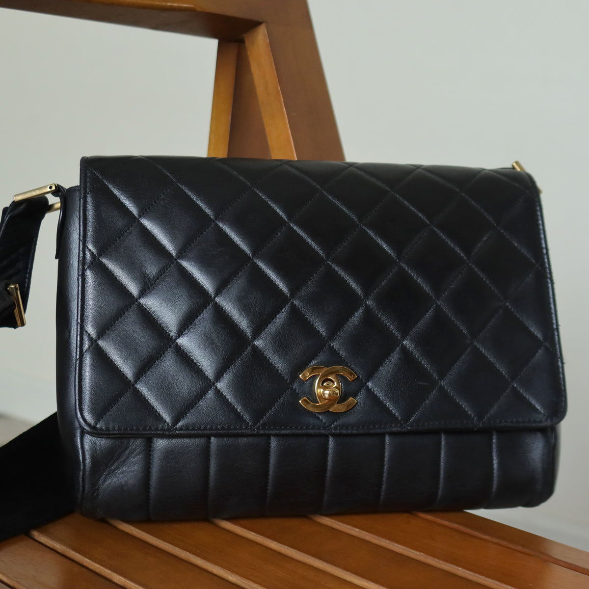 Rare Chanel Vintage Black Lambskin CC Turn Lock Double Quilted Shoulder Bag