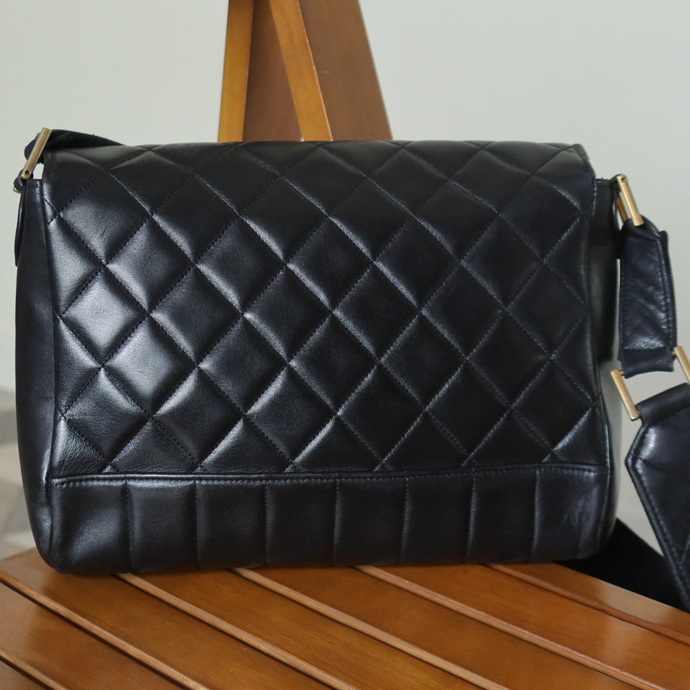 Rare Chanel Vintage Black Lambskin CC Turn Lock Double Quilted Shoulder Bag