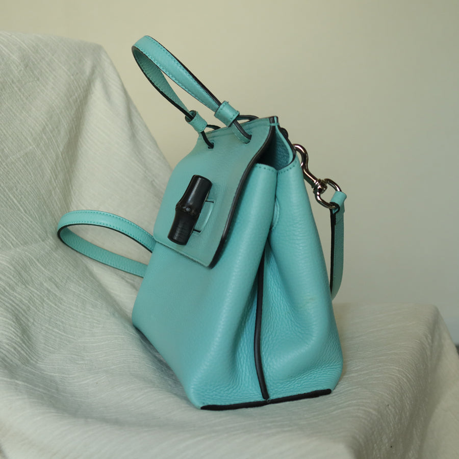 Rare Gucci Vintage Bamboo Turn lock Blue Leather Small 2way Daily Crossbody Bag 2