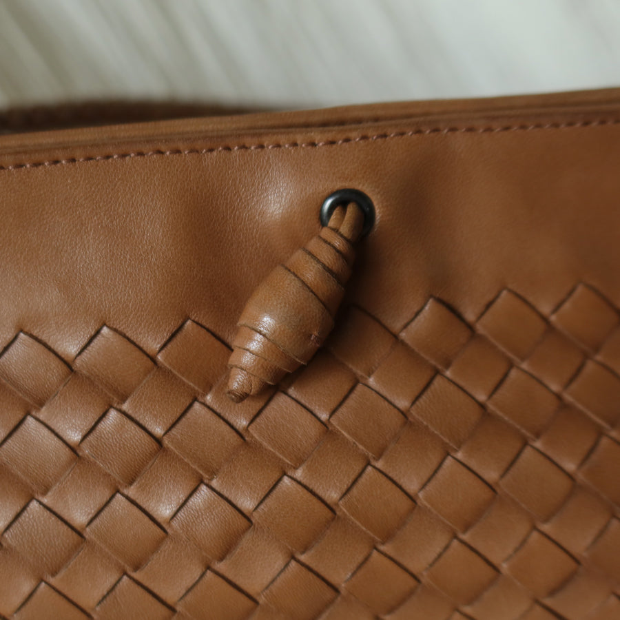 Bottega Veneta Vintage Caramel Brown Intrecciato Mini Pochette Clutch Shoulder Bag