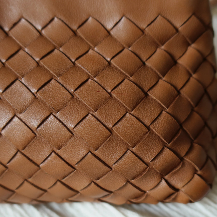 Bottega Veneta Vintage Caramel Brown Intrecciato Mini Pochette Clutch Shoulder Bag