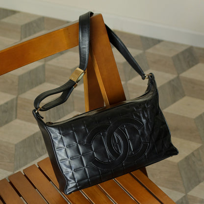 Chanel Vintage Black Quilted Chocolate Bar CC Mark Shoulder Bag Small 3