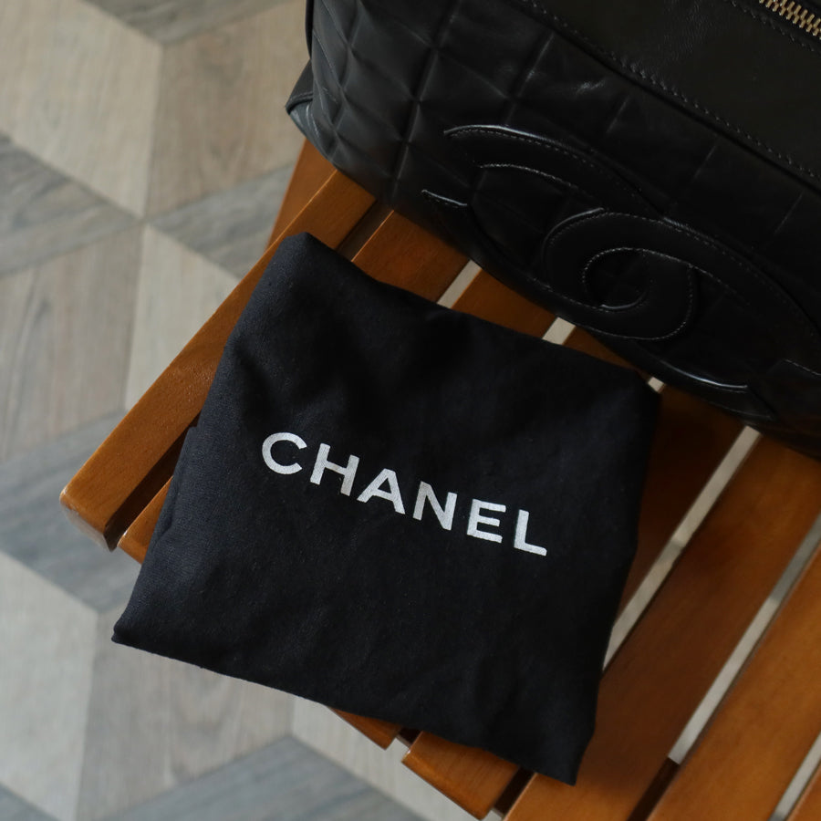Chanel Vintage Black Quilted Chocolate Bar CC Mark Shoulder Bag Small 3
