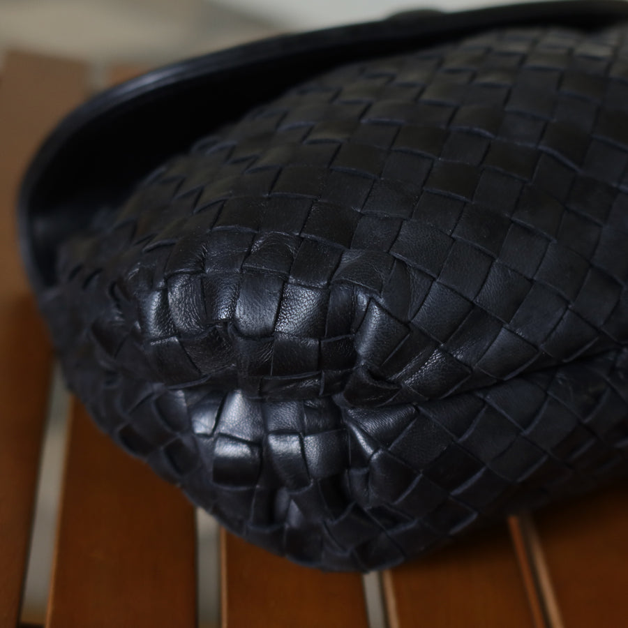 Bottega Veneta Vintage Black Intrecciato Weave Turn Lock Hand Bag M