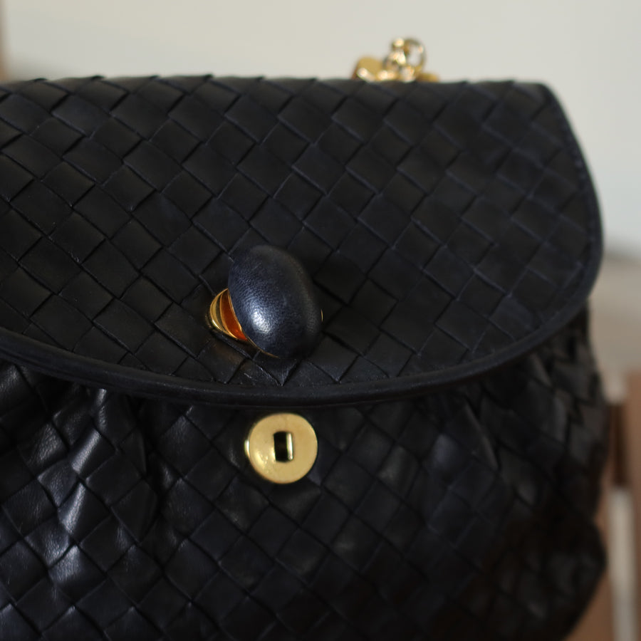 Bottega Veneta Vintage Black Intrecciato Weave Turn Lock Hand Bag M
