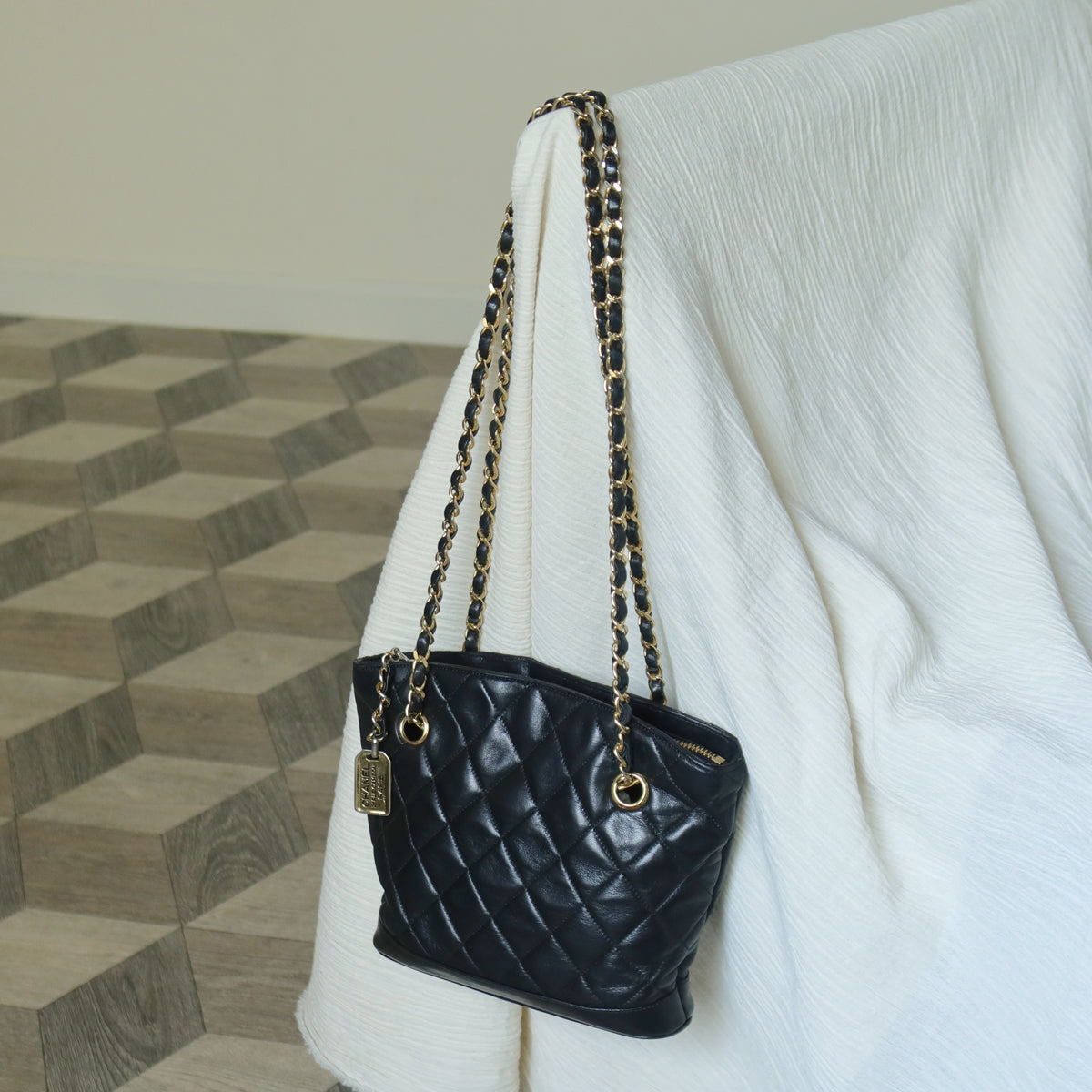 Vintage Chanel Black Lambskin Diamond Quilted CC charm Basket style Shoulder Bag