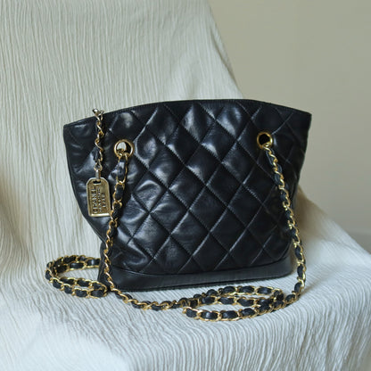 Vintage Chanel Black Lambskin Diamond Quilted CC charm Basket style Shoulder Bag