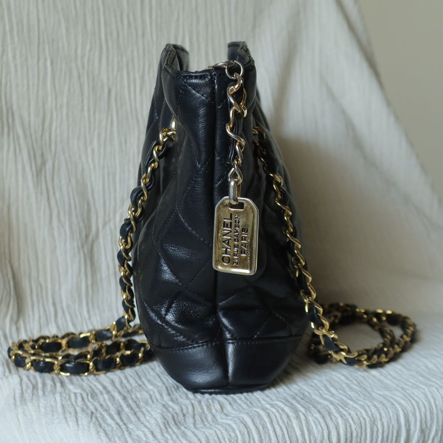 Vintage Chanel Black Lambskin Diamond Quilted CC charm Basket style Shoulder Bag