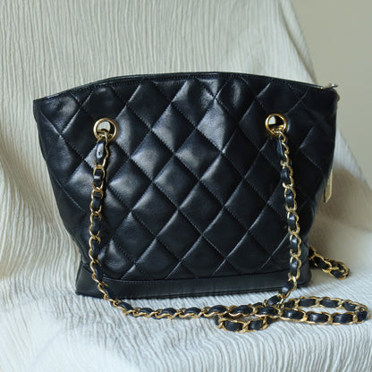 Vintage Chanel Black Lambskin Diamond Quilted CC charm Basket style Shoulder Bag