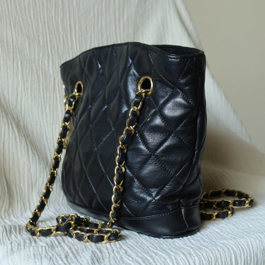 Vintage Chanel Black Lambskin Diamond Quilted CC charm Basket style Shoulder Bag