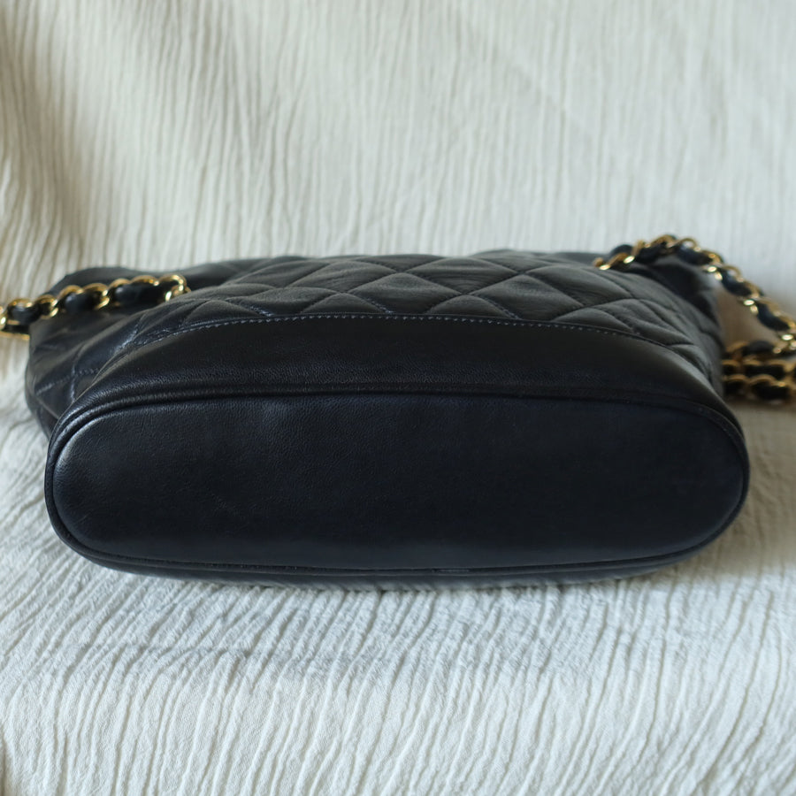 Vintage Chanel Black Lambskin Diamond Quilted CC charm Basket style Shoulder Bag