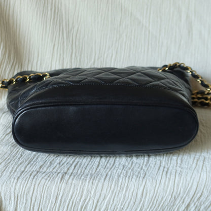 Vintage Chanel Black Lambskin Diamond Quilted CC charm Basket style Shoulder Bag