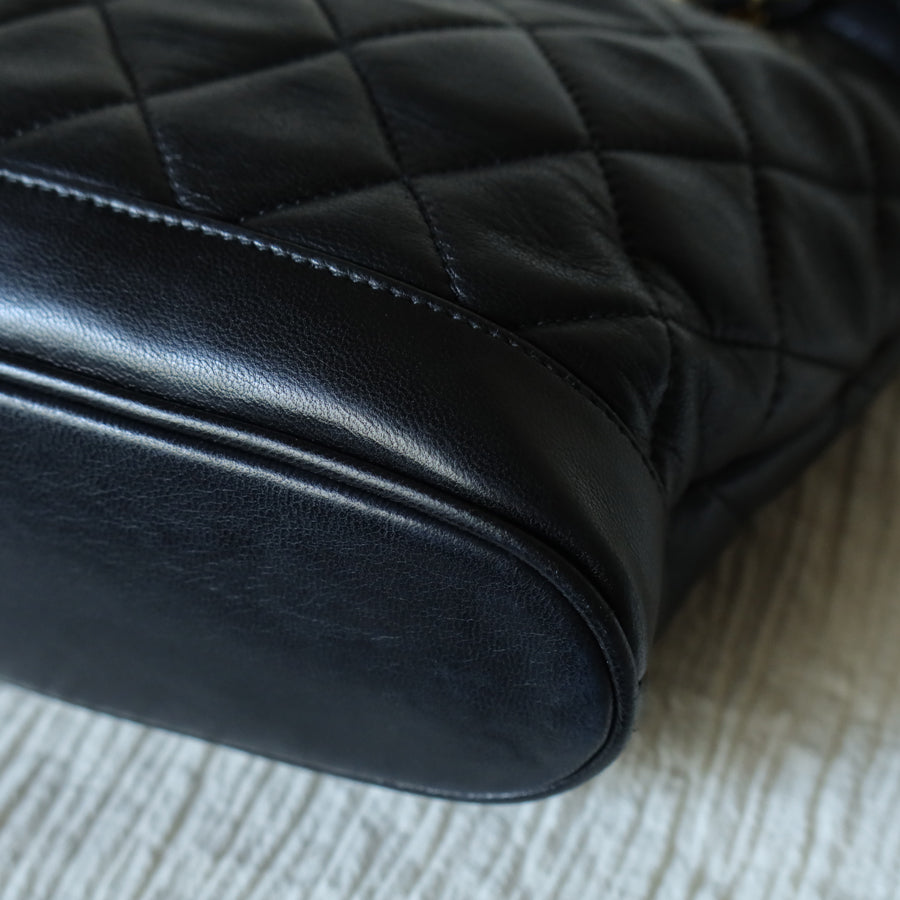 Vintage Chanel Black Lambskin Diamond Quilted CC charm Basket style Shoulder Bag